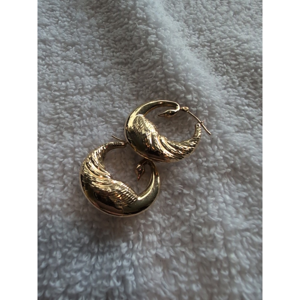 14k Yellow Gold Puffed Swan Hoop Earrings 1"‎